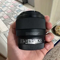 لنز ۵۰ سونی f 1.8