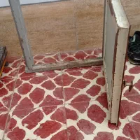 یک عدد اسپیکر سالم|سیستم صوتی خانگی|میانه, |دیوار