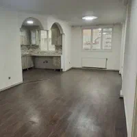 شهرک غرب درختی 75 متر نیاز به بازسازی