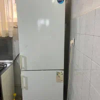 یخچال آزمایش