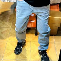 شلوار لی راسته فقط ۶۹۰هزار