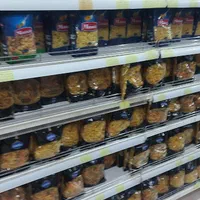 نیروجهت چیدمان درفروشگاه بزرگ مواد غذایی