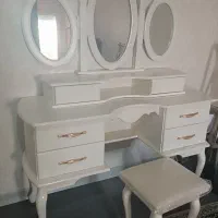 میز آرایش تمیز و سلامت