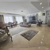 ۱۳۲ متر / فستیوال نور و نقشه/ مالک فروشنده واقعی