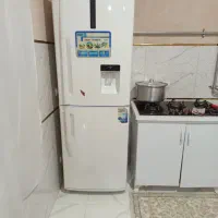 یخچال و لباس شویی خیلی تمیز