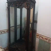فروش یک عدد ویترین نو و سالم. هفشجان