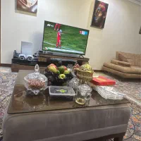 خانم جوان برای اشپزی و امور منزل
