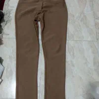 تعدادی لباس و کاپشن و کلاه|لباس|گرگان, |دیوار