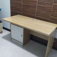 میز تحریر البرز آپادانا