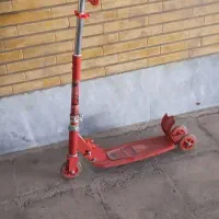 دوچرخه بچه و اسکوتر|دوچرخه، اسکیت، اسکوتر|اندیشه, اندیشه فاز ۱|دیوار