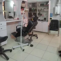 اجاره-اتاق-اجاره-صندلی-اجاره-میز-ناخن-مژه