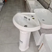 روشویی گوشه سه کنجی با پایه درجه یک