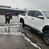 به تعدادی کارگرکارواش نیازمندیم(اتباع پذیرش میشود)