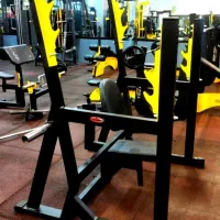 کمد و دستگاه بدنسازی|تجهیزات ورزشی|برخوار, |دیوار