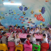 ۲نفر مربی برای کودکان ۳تا ۵سال