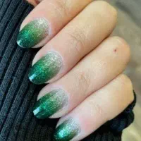 دستیار ناخنکار میشم