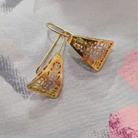 گوشواره %5بالای تابلو