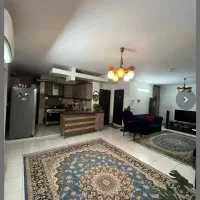 اپارتمان جنوبی خیابان گلستان