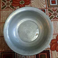 آبکش و تشت مسی قدیمی|کلکسیون اشیاء عتیقه|نجف‌آباد, سعدی|دیوار