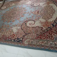 دوتا فرش فیروزه ای