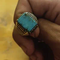 انگشتر فیروزه اصل با بدنه نقره تزیینی