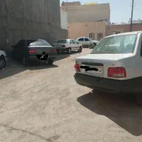 زمین فروشی.