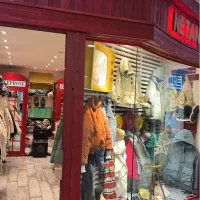 استخدام ادمین خانم غیر حضوری در زمینهٔ پوشاک زنانه