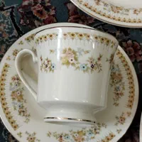 سرویس چایخوری چینی قدیمی و میوه خوری کریستال|ظروف سرو و پذیرایی|اصفهان, خواجو|دیوار