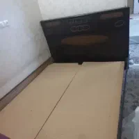 تخت دو نفره چوبی