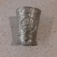 لیوان یا دکوری