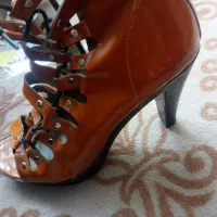 تعدادی دکوری|مجسمه، تندیس، ماکت|بافت, |دیوار