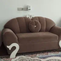 مبل ۷نفره همراه با میز و۴صندلی عسلی