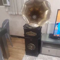 گرامافون|سیستم صوتی خانگی|قم, جهان بینی|دیوار