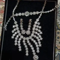 نقره|جواهرات|فردیس, فردیس|دیوار