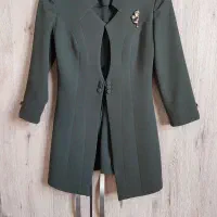 کت دخترانه یشمی سایز ۳۸ بسیار تمیز