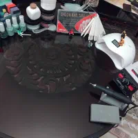 وسیله کاشت ناخن