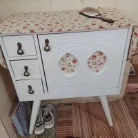 میز اتو وکمد چرخ خیاطی درحدنومناسب جهزیه