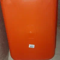 ظرف خاک گربه و مت و شانه