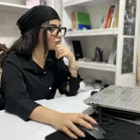 همکاری با کسب و کار ها ( ادمین و عکاس هستم)