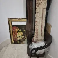 تابلو و صندلی