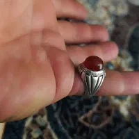 زنجان یمنی انگشت ر