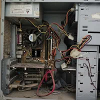 کیس کامپیوتر کامل همراه با مانیتور|رایانه رومیزی|قوچان, |دیوار