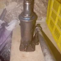 جک روغنی ۱۲ تنی  ، ۲ تا جک پژویی