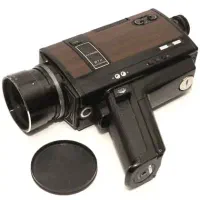 دوربین عتیقه سوپر ۸ چینون ۶۷۲