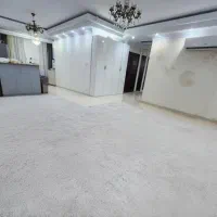 پرستار خانم جوان نیاز مندیم