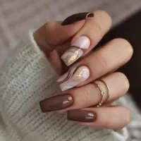 کاشت ناخن مطهری با بهترین متریال کاشت اولیه ژل 220|خدمات آرایشگری و زیبایی|خرم‌آباد, |دیوار
