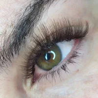 تخفیف اکستنشن مژه و لیفت و لمینت