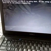 لب تاپ میدم  به قیمتش موتور میگیرم