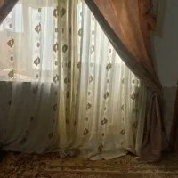 پرده با زیری پانچ شده مرتب یک وپونصد