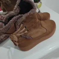 دو جفت نیم بوت در حد نو هستن|کیف، کفش، کمربند|نقده, |دیوار